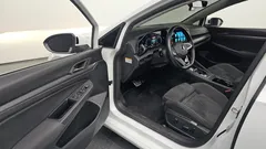 2022 Volkswagen Golf 2.0 TDI Prestige, белый — фото 10