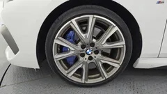 2022 BMW 2-Series M235i xDrive, белый — фото 5