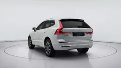 2024 Volvo XC60 B5 Ultimate Bright, белый — фото 5