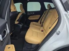 2024 Volvo XC60 B5 Ultimate Bright, белый — фото 18