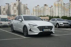 2022 Hyundai Sonata Premium Plus, белый — фото 3