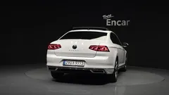 2021 Volkswagen Passat 2.0 TDI Prestige, белый — фото 4