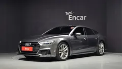 2022 Audi A7 55 TFSI Quattro Premium, серый — фото 1