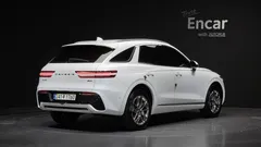 2021 Genesis GV70 2.2 Diesel AWD, белый — фото 2