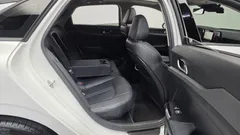 2023 Kia K5 Prestige — фото 12