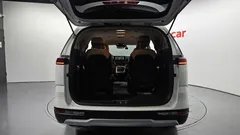 2023 Kia Carnival Diesel 9-Seater Prestige — фото 20