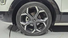 2022 Kia Niro Signature — фото 5