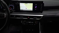 2023 Kia K5 Prestige, серебристый — фото 13