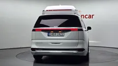 2022 Kia Carnival Gasoline 4-Seater Hi-Limousine — фото 4