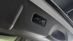 2022 Kia Carnival Gasoline 4-Seater Hi-Limousine — фото 17
