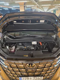 2024 Toyota Alphard 2.5 HEV Executive AWD, чёрный — фото 6