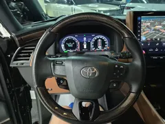 2024 Toyota Alphard 2.5 HEV Executive AWD, чёрный — фото 18
