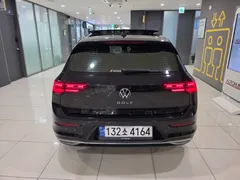 2023 Volkswagen Golf 2.0 TDI Prestige, чёрный — фото 4