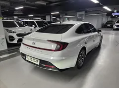 2022 Hyundai Sonata 2.0 — фото 6