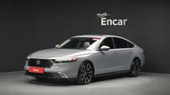 2023 Honda Accord 2.0 Hybrid Touring, серо-серебристый — фото 13