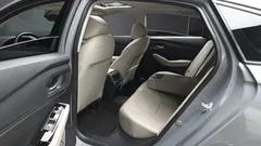 2023 Honda Accord 2.0 Hybrid Touring, серо-серебристый — фото 15