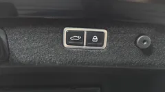 2022 Genesis G70 Gasoline 2.0T 2WD, синий — фото 16