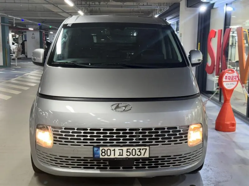 2022 Hyundai Staria Cargo 3-Seater