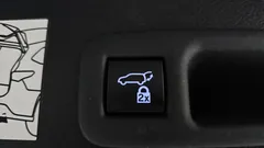 2021 Toyota Sienna 2.5 Hybrid AWD, белый — фото 19