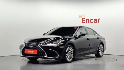 2023 Lexus ES Luxury Plus