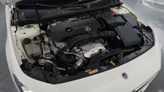 2022 Mercedes-Benz A-Class A220 Hatchback — фото 6