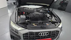 2022 Audi Q8 45 TDI Quattro Premium — фото 6