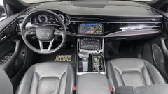 2022 Audi Q8 45 TDI Quattro Premium — фото 7