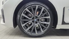 2022 BMW 7-Series 740Li xDrive M Sport Package — фото 5