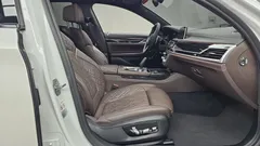 2022 BMW 7-Series 740Li xDrive M Sport Package — фото 11