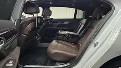 2022 BMW 7-Series 740Li xDrive M Sport Package — фото 12
