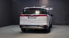 2023 Kia Canival Gasoline 9-Seater Signature, белый — фото 4