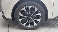 2023 Kia Canival Gasoline 9-Seater Signature, белый — фото 5