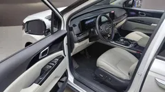 2023 Kia Canival Gasoline 9-Seater Signature, белый — фото 10