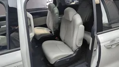 2023 Kia Canival Gasoline 9-Seater Signature, белый — фото 12