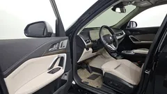 2024 BMW X1 sDrive 20i xLine, чёрный — фото 10