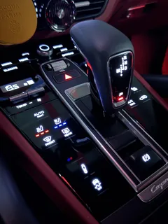 2022 Porsche Cayenne 3.0 COUPE PLATINUM EDITION, чёрный — фото 9