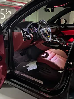 2022 Porsche Cayenne 3.0 COUPE PLATINUM EDITION, чёрный — фото 10
