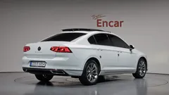 2022 Volkswagen Passat 2.0 TDI Prestige, белый — фото 2