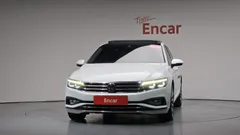 2022 Volkswagen Passat 2.0 TDI Prestige, белый — фото 3