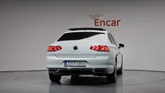 2022 Volkswagen Passat 2.0 TDI Prestige, белый — фото 4
