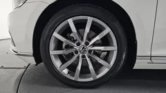 2022 Volkswagen Passat 2.0 TDI Prestige, белый — фото 5