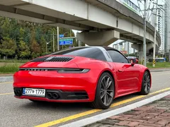 2024 Porsche 911 Targa 4, красный — фото 6