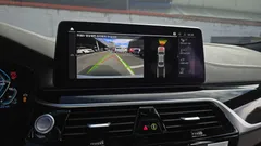 2023 BMW 5-Series 530e M Sport — фото 15