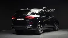 2022 BMW X5 xDrive 45e M Sport — фото 2