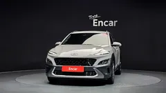 2023 Hyundai Kona Inspiration, серо-серебристый — фото 3
