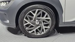 2023 Hyundai Kona Inspiration, серо-серебристый — фото 5