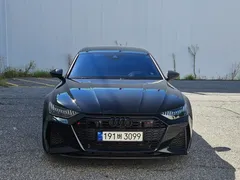 2021 Audi RS7 4.0 TFSI Quattro, чёрный — фото 2