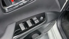 2022 Toyota Prius 1.8, белый — фото 19