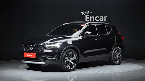 2022 Volvo XC40 B4 Inscription