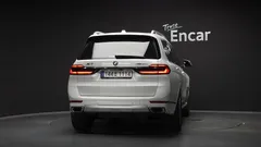 2024 BMW X7 xDrive 40d Design Pure Excellence 6-Seater — фото 4